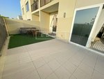 2 bedrooms Villa in Dubai, UAE No. 8425 - Image 22