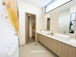 5 bedrooms Villa in Sharjah, UAE No. 8441 - Image 17