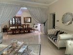 5 bedrooms Villa in Dubai, UAE No. 864 - Image 2