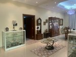 5 bedrooms Villa in Dubai, UAE No. 864 - Image 12