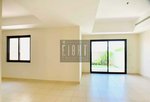 3 bedrooms Villa in Reem, UAE No. 871 - Image 8