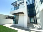 5 bedrooms Villa in Al Furjan, UAE No. 9093 - Image 2