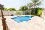 5 bedrooms Villa in Saadiyat Island, UAE No. 912 - villa in Dubai