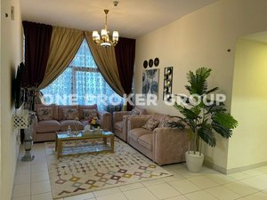3 bedrooms Apartment in Dubai Studio City, UAE No. 914