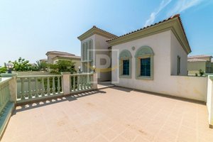 2 bedrooms Villa in Jumeirah Village Triangle, UAE No. 9144