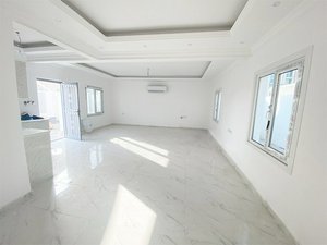 5 bedrooms Villa in Abu Dhabi, UAE No. 9212