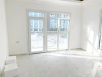 5 bedrooms Villa in Abu Dhabi, UAE No. 9212 - Image 2