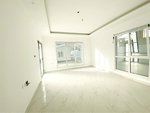 5 bedrooms Villa in Abu Dhabi, UAE No. 9212 - Image 5