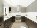 5 bedrooms Villa in Yas Island, UAE No. 9235 - Image 8