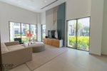 2 bedrooms Apartment in Dubai, UAE No. 9331 - Image 3