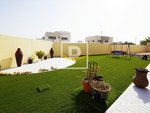 5 bedrooms Villa in Dubai, UAE No. 9341 - Image 2