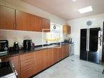 5 bedrooms Villa in Dubai, UAE No. 9341 - Image 6