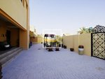 5 bedrooms Villa in Dubai, UAE No. 9341 - Image 14