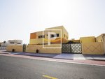 5 bedrooms Villa in Dubai, UAE No. 9341 - Image 33