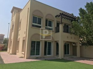 2 bedrooms Villa in Jumeirah Village Triangle, UAE No. 9343