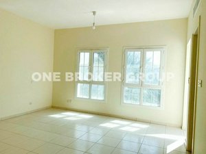 3 bedrooms Villa in Dubai, UAE No. 935