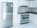 3 bedrooms Villa in Dubai, UAE No. 935 - Image 3