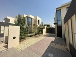 4 bedrooms Villa in Dubai Hills Estate, UAE No. 9354 - Image 2