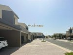 4 bedrooms Villa in Dubai Hills Estate, UAE No. 9354 - Image 3