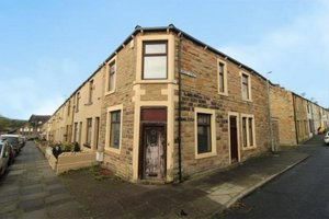 3 bedrooms House in Burnley, United Kingdom No. 246