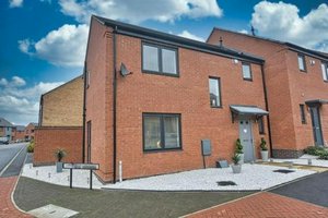 3 bedrooms House in Nottingham, United Kingdom No. 322