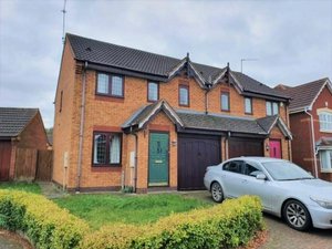 3 bedrooms House in Northampton, United Kingdom No. 328