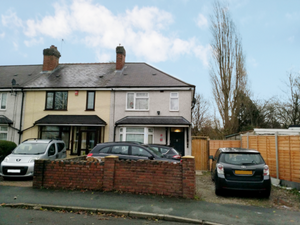 3 bedrooms House in Tipton, United Kingdom No. 353