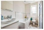 3 bedrooms House in Witney, United Kingdom No. 414 - Image 4