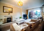 3 bedrooms House in Leeds, United Kingdom No. 418 - Image 3