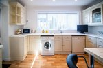 3 bedrooms House in Leeds, United Kingdom No. 418 - Image 9
