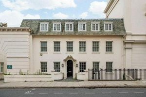 6 bedrooms House in London, United Kingdom No. 724