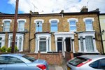 3 bedrooms House in London, United Kingdom No. 752 - house in United Kingdom