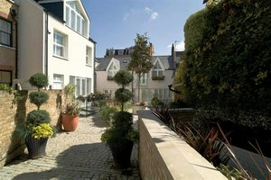 3 bedrooms House in London, United Kingdom No. 756