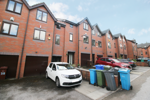 3 bedrooms House in Manchester, United Kingdom No. 80