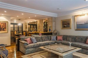4 bedrooms Apartment in Montevideo, Uruguay No. 3615