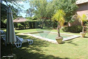 4 bedrooms House in Maldonado, Uruguay No. 3882