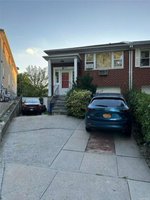 5 bedrooms House in Whitestone, USA No. 197616 - house in USA