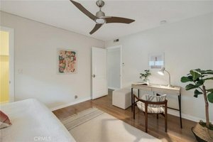 2 bedrooms House in Manhattan Beach, USA No. 198780