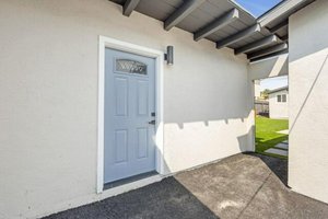 7 bedrooms House in San Diego, USA No. 202886