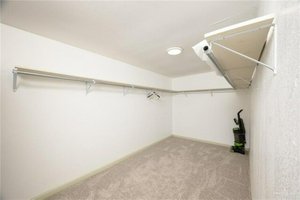 2 bedrooms House in Brownsville, USA No. 208899