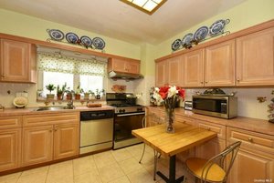 4 bedrooms House in Jamaica, USA No. 209084