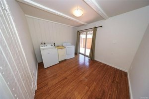 4 bedrooms House in Glen Oaks, USA No. 216593