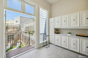 2 bedrooms House in San Francisco, USA No. 221415