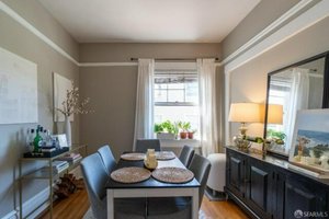 26 bedrooms House in San Francisco, USA No. 223540