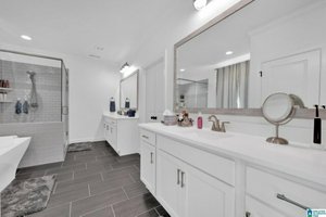 5 bedrooms House in Chelsea, USA No. 229557