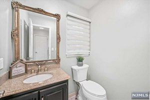 2 bedrooms House in Ridgewood, USA No. 237036