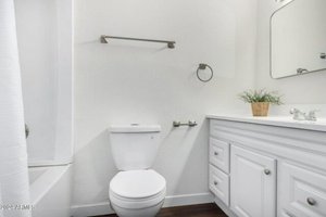 4 bedrooms House in Glendale, USA No. 245203