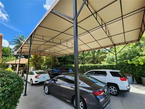 9 bedrooms House in Miami, USA No. 251100