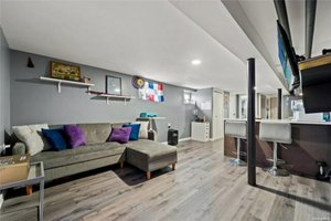 7 bedrooms House in Woodhaven, USA No. 258030