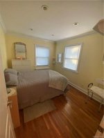 3 bedrooms House in Eastchester, USA No. 258078 - house in USA